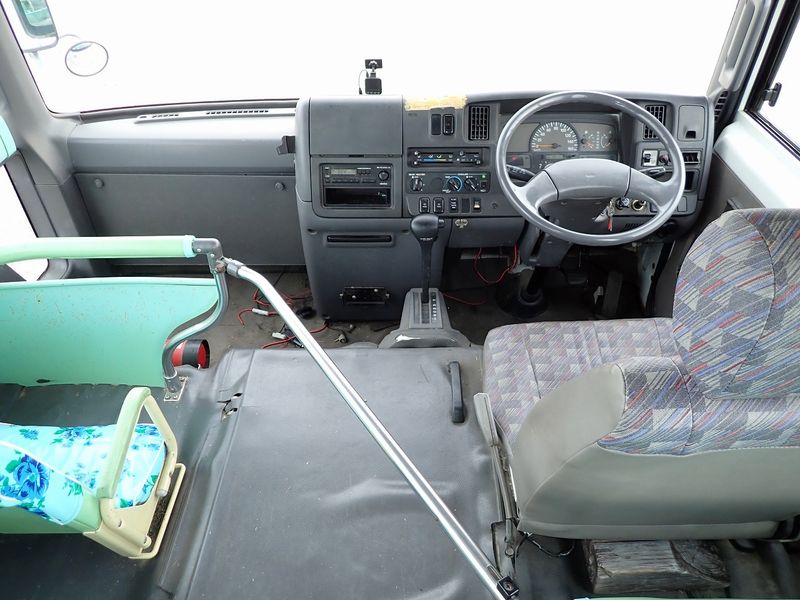 2002 Nissan Civilian Bus KK-BVW41 (UW-6a98d8cbdf37c)[18]