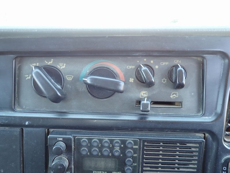 1997 Mitsubishi Canter KC-FE517BD (UW-6a98d8cee99f9)[35]