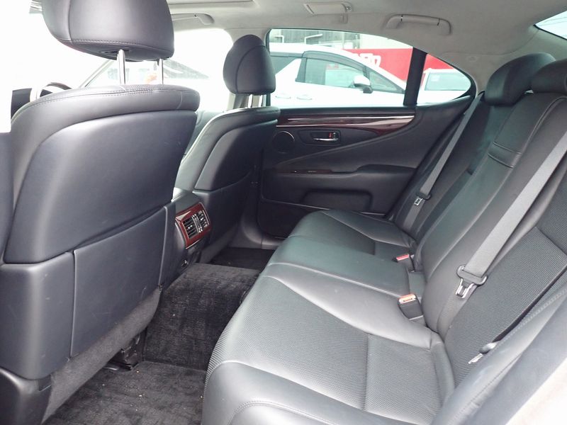 2006 Lexus LS DBA-USF40 (UW-6a98d8d0f30c1)[28]