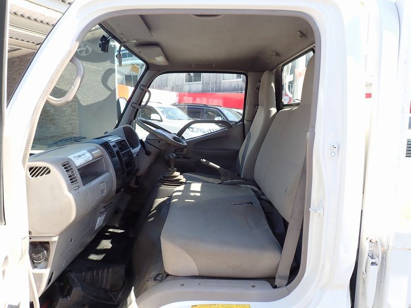 2008 Toyota Dyna Truck BDG-XZU368 (UW-6a98d8d22bda5)[38]