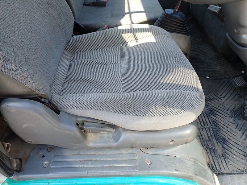 1997 Mitsubishi Canter KC-FE507B (UW-6a98d8d3294a7)[23]