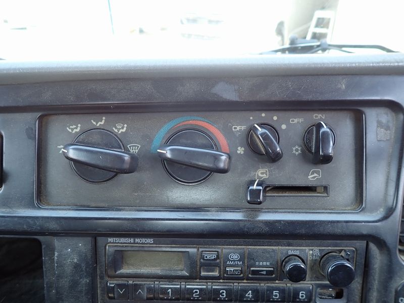 1997 Mitsubishi Canter KC-FE507B (UW-6a98d8d3294a7)[28]