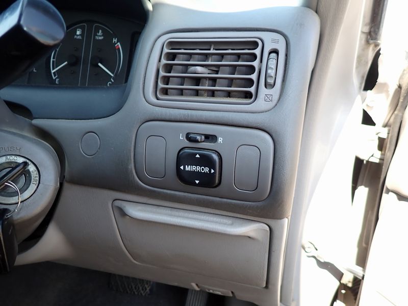 1998 Toyota Corolla GF-EE111 (UW-6a98d8d4864e8)[27]
