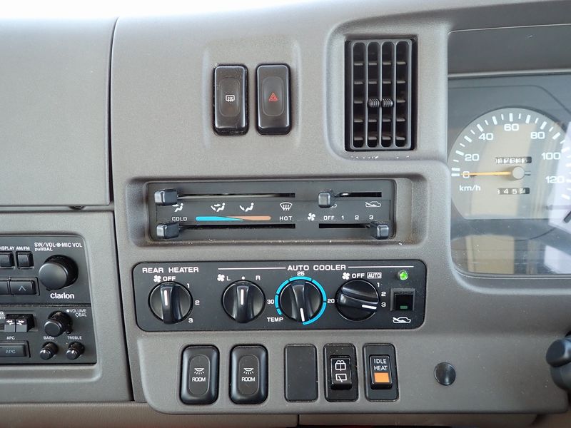 1997 Nissan Civilian Bus KC-RGW40 (UW-6a98d8d494731)[34]