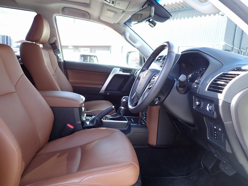 2022 Toyota Land Cruiser Prado 3BA-TRJ150W (UW-6a98d8d896f8e)[21]