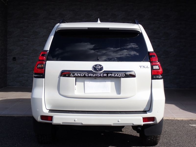 2022 Toyota Land Cruiser Prado 3BA-TRJ150W (UW-6a98d8d896f8e)[3]