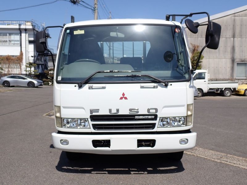 2003 Mitsubishi Fighter KK-FK71GG (UW-6a98d8d985f99)[7]