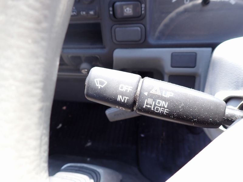 1995 Mitsubishi Canter KC-FE507B (UW-6a98d8dba0eda)[32]