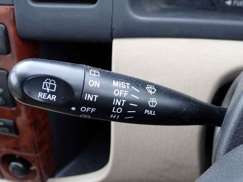 2003 Toyota Corolla Spacio TA-NZE121N (UW-6a98d8dca78c7)[29]