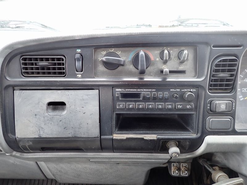 1995 Mitsubishi Canter U-FE507B (UW-6a98d8e098f38)[27]