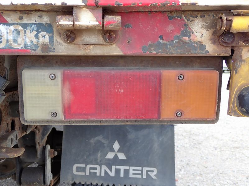 1997 Mitsubishi Canter KC-FG507B (UW-6a98d8e2d730e)[38]
