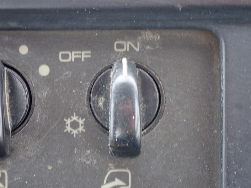 1997 Mitsubishi Canter KC-FG507B (UW-6a98d8e2d730e)[28]