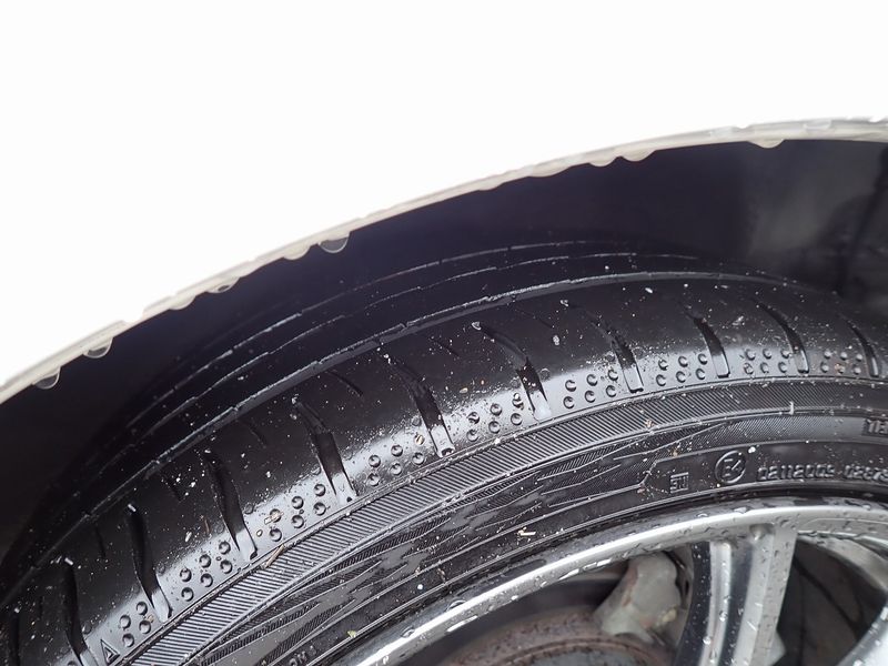 2004 Toyota Caldina ABA-ST246W (UW-6a98d8e507562)[9]