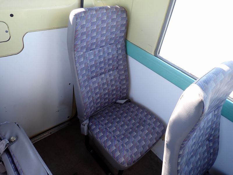 2005 Nissan Civilian Bus UD-DVW41 (UW-6a98d8e55909e)[20]