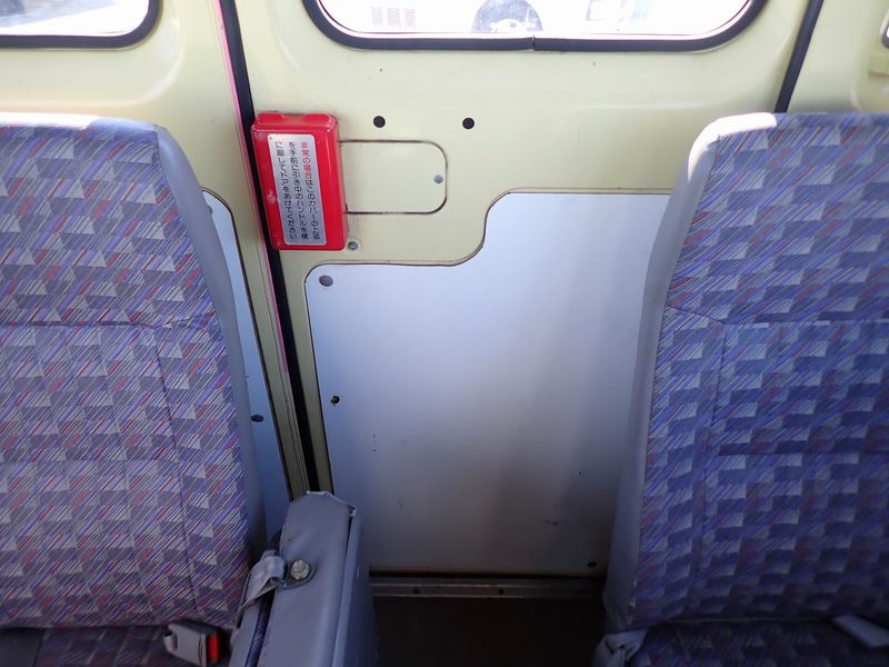 2005 Nissan Civilian Bus UD-DVW41 (UW-6a98d8e55909e)[22]
