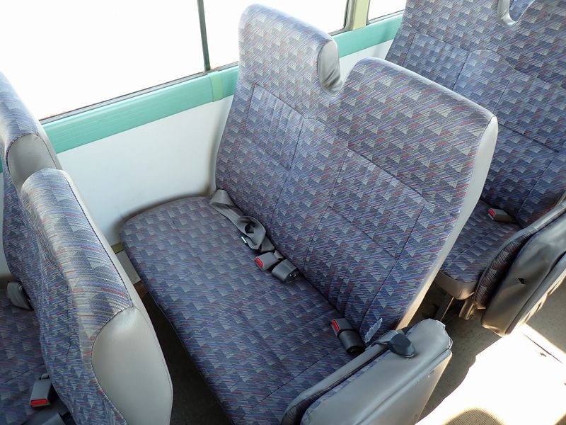 2005 Nissan Civilian Bus UD-DVW41 (UW-6a98d8e55909e)[19]
