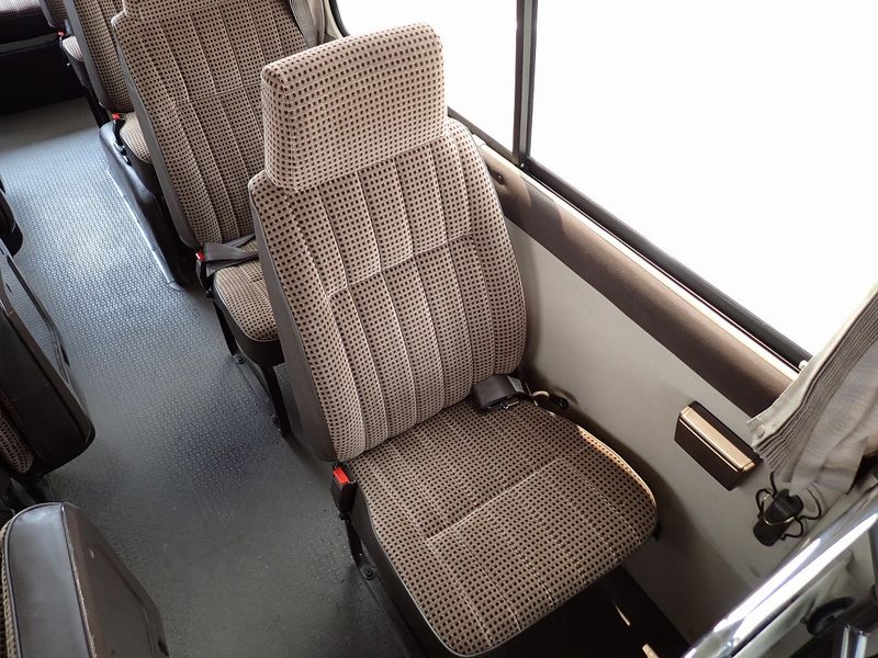 1990 Toyota Coaster U-HDB31 (UW-6a98d8ea03b71)[22]