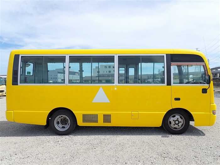 2004 Isuzu Journey Bus KK-SBVW41 (UW-6a98d8ec33655)[7]