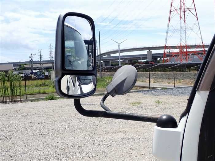 2015 Hino DUTRO TKG-XZU655M (UW-6a98d8eddd0d7)[27]