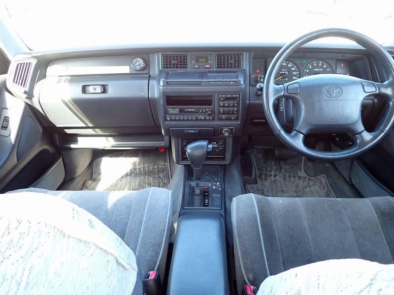 1997 Toyota Crown E-GS130W (UW-6a98d8f045ba6)[12]