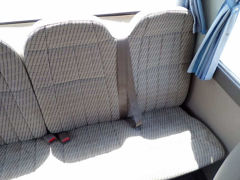 1996 Toyota Coaster KC-HZB40 (UW-6a98d8f26a8d4)[28]