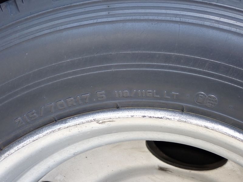 1996 Toyota Coaster KC-HZB40 (UW-6a98d8f26a8d4)[44]