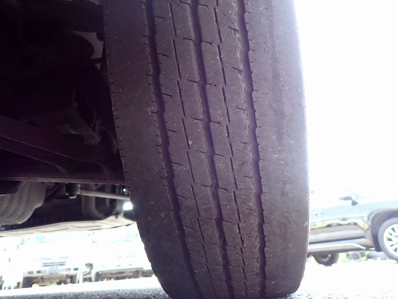 1996 Toyota Coaster KC-HZB40 (UW-6a98d8f26a8d4)[40]