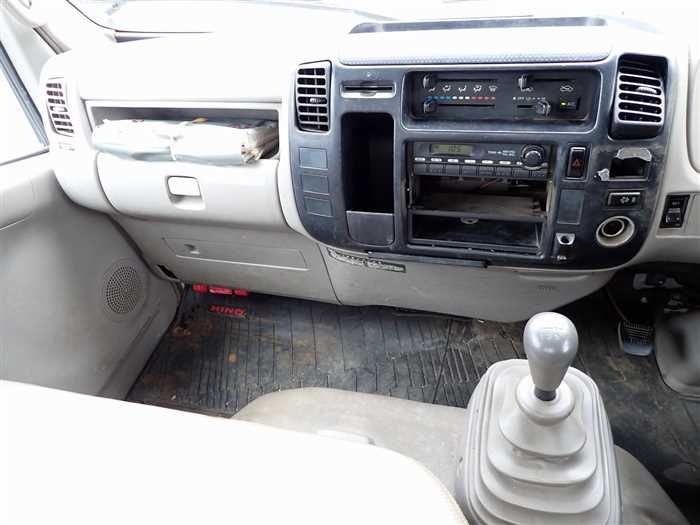 2010 Hino DUTRO BKG-XZU304M (UW-6a98d8f3370fd)[19]