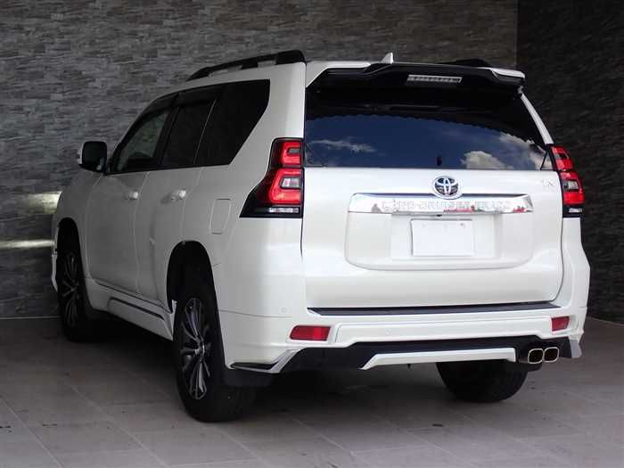 2021 Toyota Land Cruiser Prado 3BA-TRJ150W (UW-6a98d8f4c6479)[2]