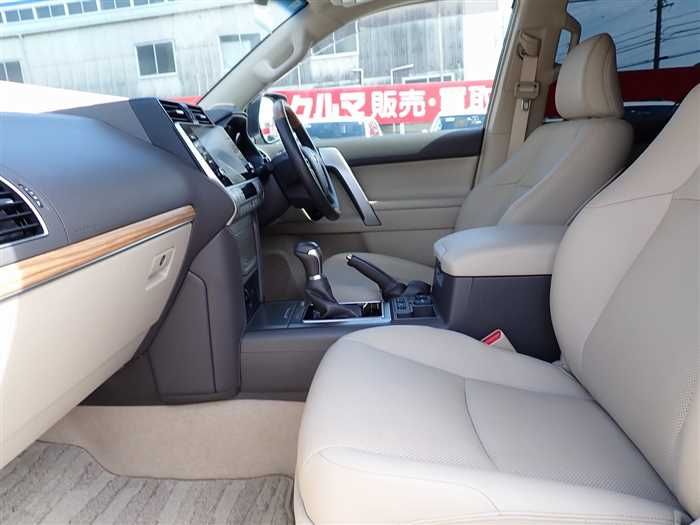 2021 Toyota Land Cruiser Prado 3BA-TRJ150W (UW-6a98d8f4c6479)[12]
