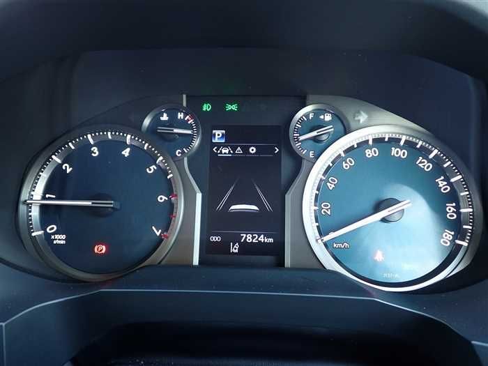 2021 Toyota Land Cruiser Prado 3BA-TRJ150W (UW-6a98d8f4c6479)[21]