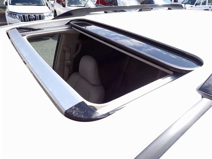 2021 Toyota Land Cruiser Prado 3BA-TRJ150W (UW-6a98d8f4c6479)[24]