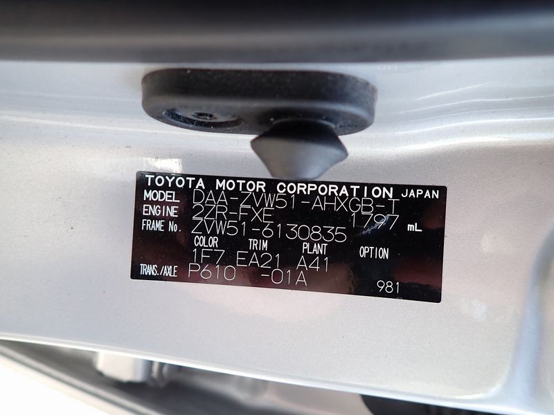 2019 Toyota Prius DAA-ZVW51 (UW-6a98d8f6dcd7b)[29]