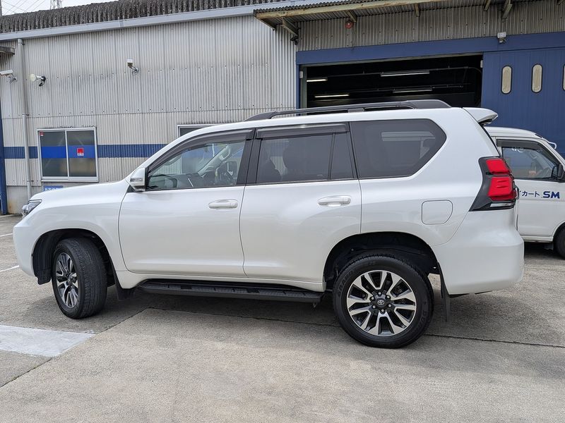 2023 Toyota Land Cruiser Prado 3BA-TRJ150W (UW-6a98d8fdc104d)[2]