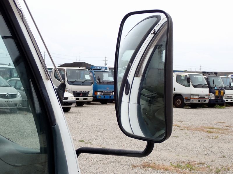1997 Mitsubishi Canter KC-FE507B (UW-6a98d8fe17535)[48]