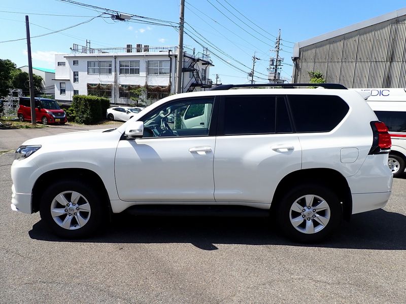 2023 Toyota Land Cruiser Prado 3BA-TRJ150W (UW-6a98d90316a93)[1]