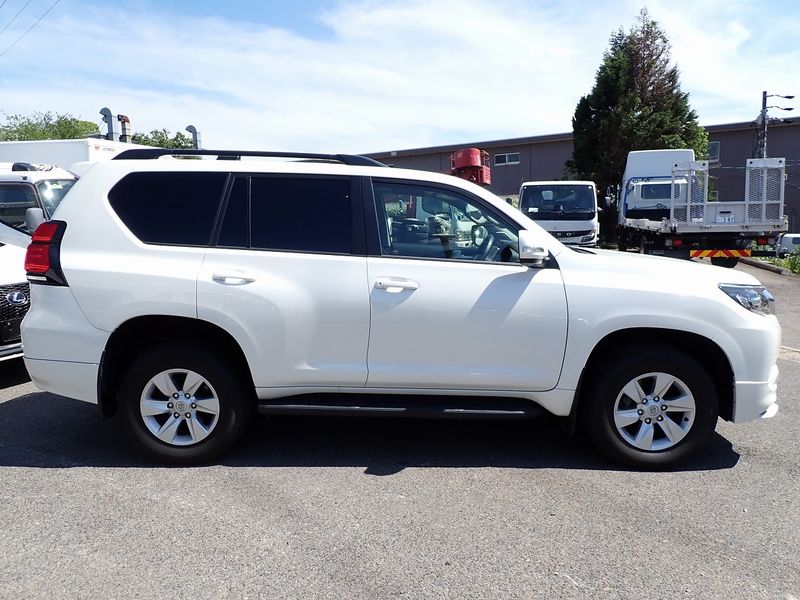 2023 Toyota Land Cruiser Prado 3BA-TRJ150W (UW-6a98d90316a93)[5]