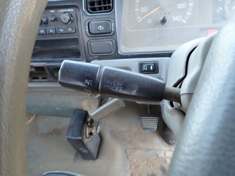 1995 Mitsubishi Canter KC-FE517BD (UW-6a98d90322f67)[31]