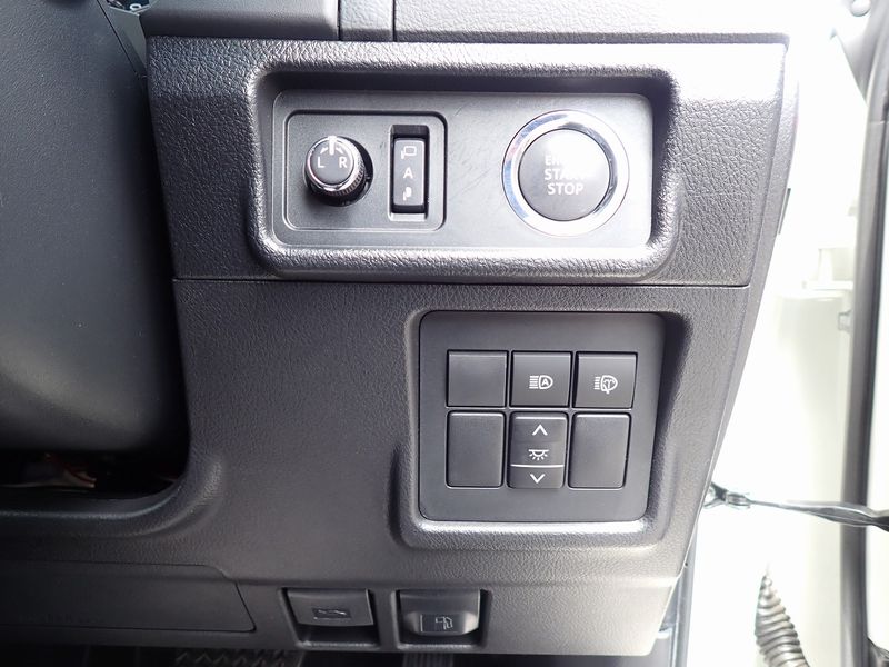 2023 Toyota Land Cruiser Prado 3BA-TRJ150W (UW-6a98d90583a73)[33]