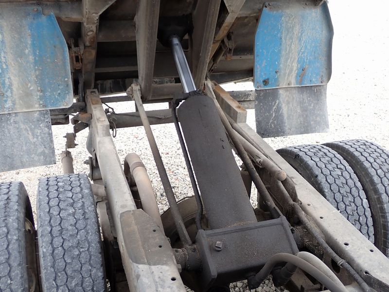 1999 Mitsubishi Canter KK-FE51CBD (UW-6a98d9059a023)[39]