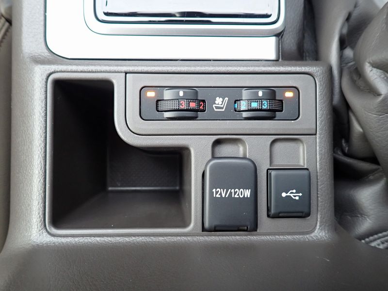 2021 Toyota Land Cruiser Prado 3BA-TRJ150W (UW-6a98d27ae3780)[28]