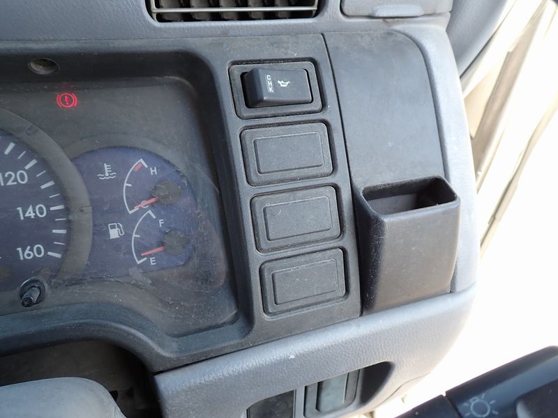 2004 Mitsubishi Canter KK-FE70CB (UW-6a98d90771b41)[36]