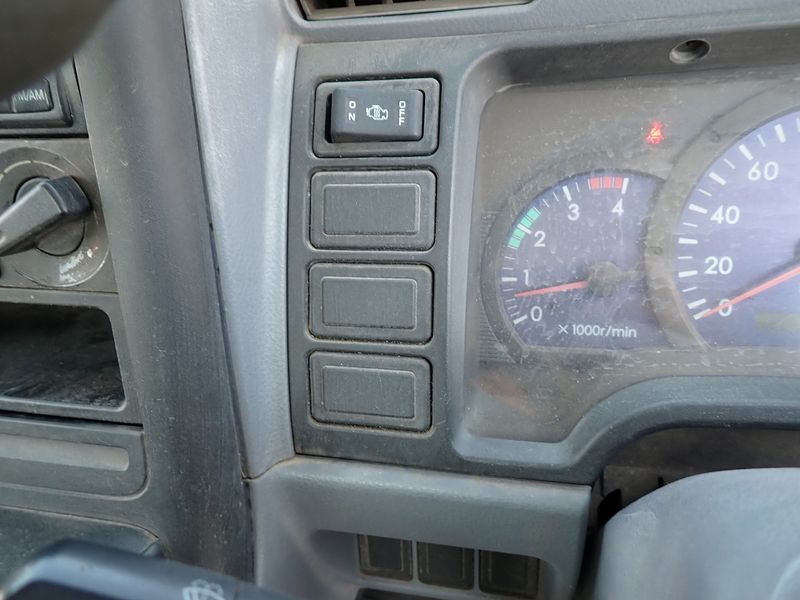 2004 Mitsubishi Canter KK-FE70CB (UW-6a98d90771b41)[35]
