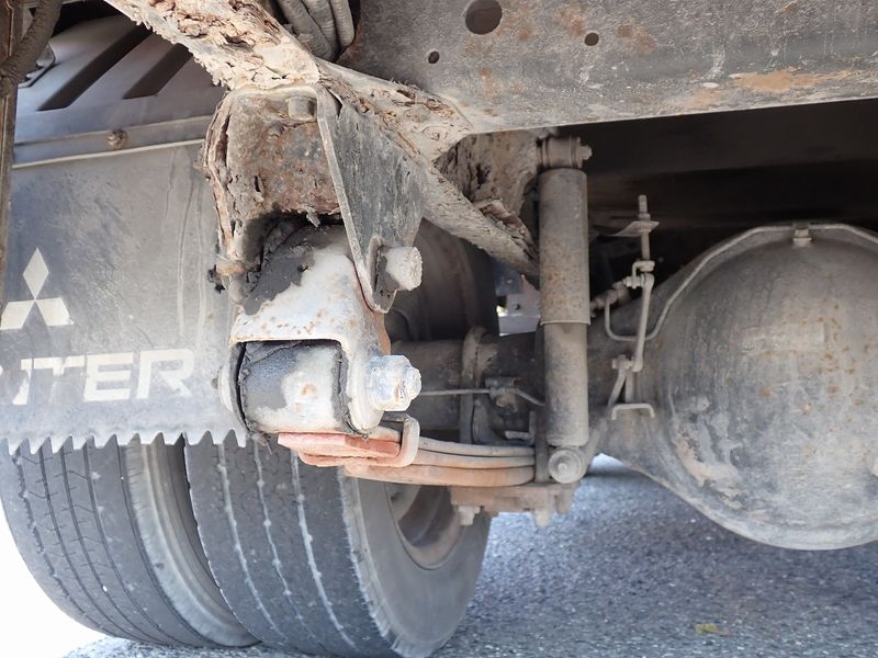 2004 Mitsubishi Canter KK-FE70CB (UW-6a98d90771b41)[18]