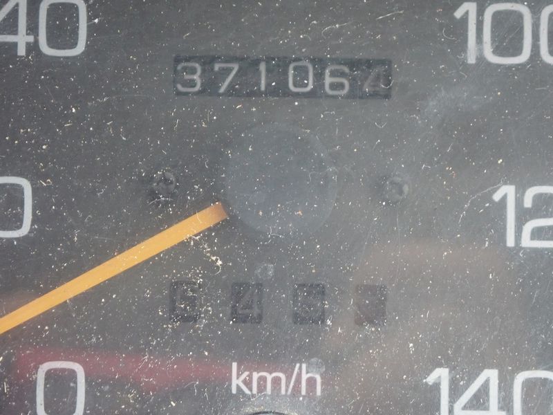 1995 Mitsubishi Canter U-FE516BC (UW-6a98d9082775a)[18]