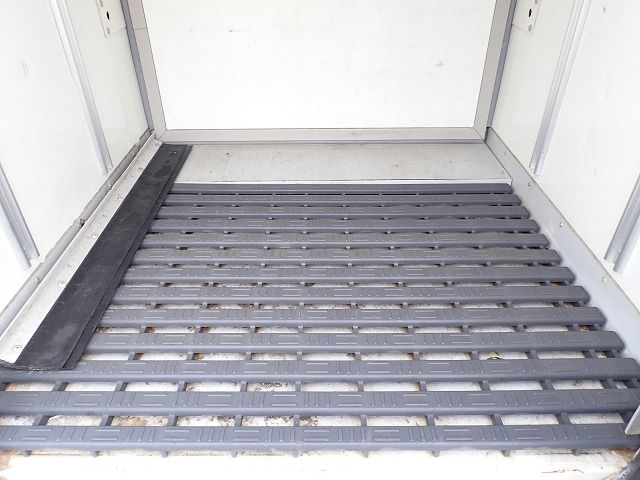 2013 Toyota Dyna Truck TKG-XZU600X (UW-6a98d90867fca)[35]