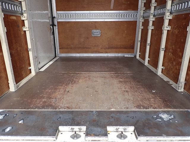 2013 Toyota Dyna Truck TKG-XZU600X (UW-6a98d90867fca)[25]