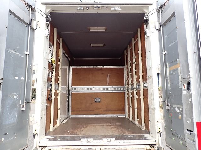 2013 Toyota Dyna Truck TKG-XZU600X (UW-6a98d90867fca)[17]