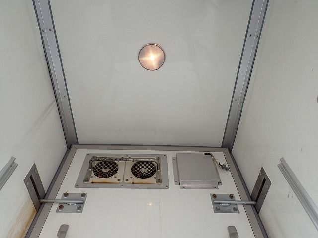 2013 Toyota Dyna Truck TKG-XZU600X (UW-6a98d90867fca)[31]