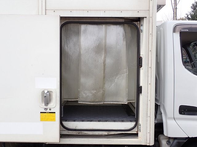 2013 Toyota Dyna Truck TKG-XZU600X (UW-6a98d90867fca)[29]